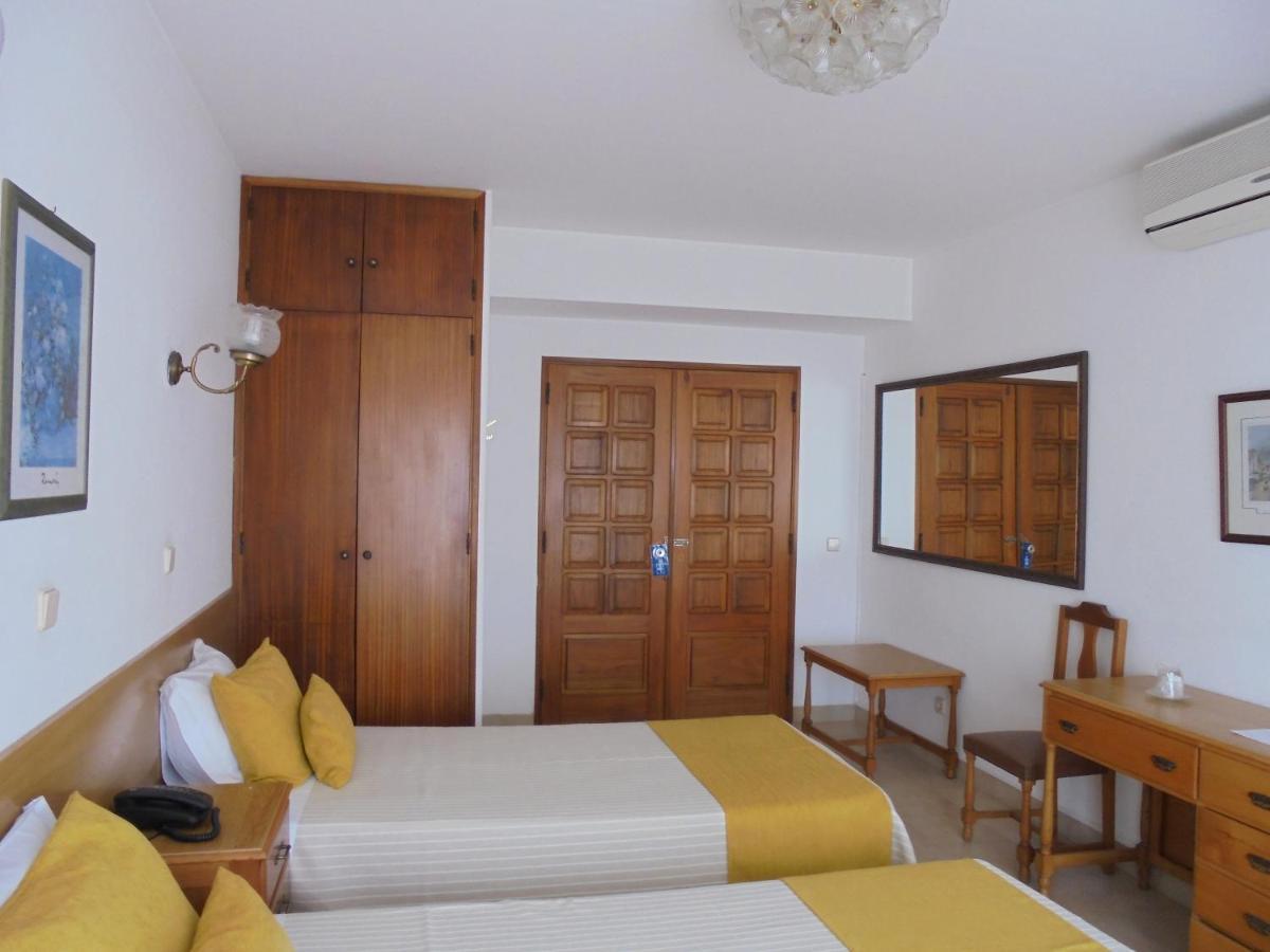 Boutique Hotel Marina S. Roque Lagos Bagian luar foto