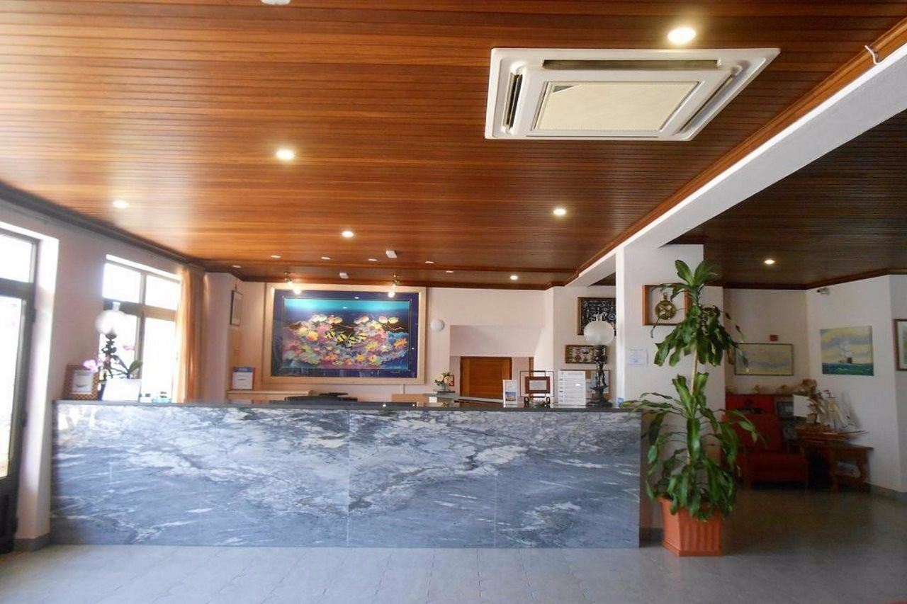 Boutique Hotel Marina S. Roque Lagos Bagian luar foto